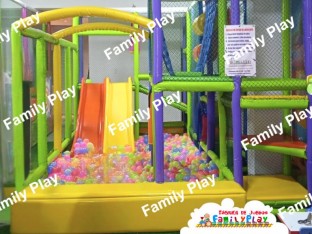 PLAYGROUND SANTA ANITA