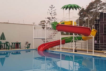 tobogan para piscina, tobogan de agua,tobogan,tobogan para piscina peru,tobogan de fibra de vidrio peru,venta de toboganes en lima,tobogan peru,tobogan para piscinas peru